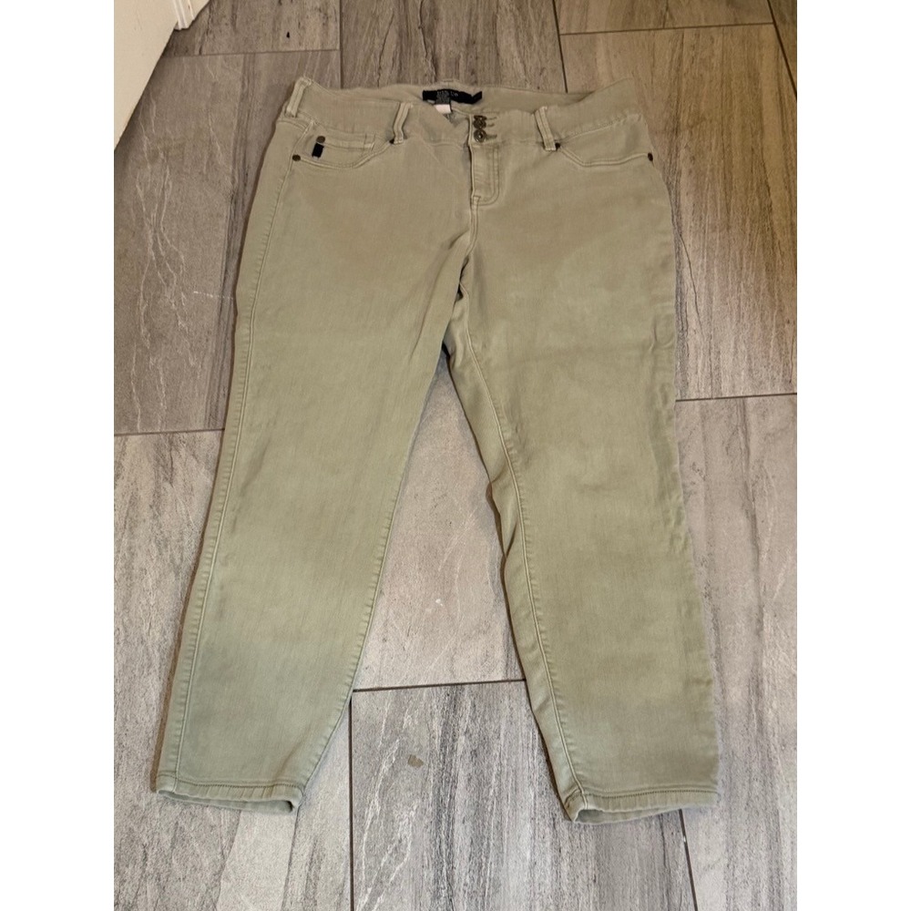 Torrid Skinny Crop Jeans Olive Green Khaki Mid Rise Stretch Denim Womens 32